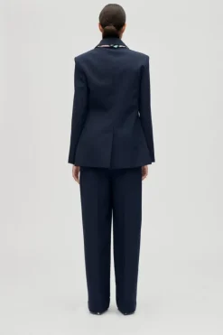 Stine Goya 2435 Pinstripe Tailoring, Belted Tailored Pantssg-aw25-p113-2435< Bukser, Jeans & Leggings