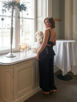 Agape Structure Tie Top 166980*Neo Noir Best