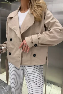 BYIC Almaic Trenchcoat A2319< Overtøj & Jakker