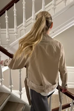 BYIC Almaic Trenchcoat A2319< Overtøj & Jakker