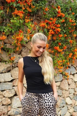 Alma-Turn-Top*Liberte Best