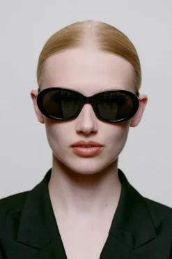 A. Kjærbede Anma< Solbriller