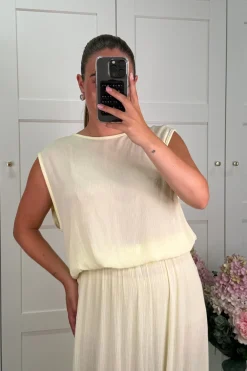 Ava Top*A-bee Outlet