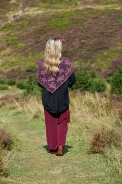 Black Colour Bcmiriana Triangle Lace Scarf 3643< Tørklæder