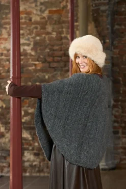 Bcpenny Poncho 1219*Black Colour Hot