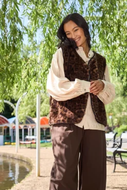 Bcshanti Vest 40954*Black Colour Online