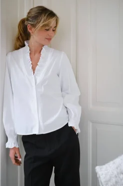 Brielle Solid Shirt*Neo Noir Hot
