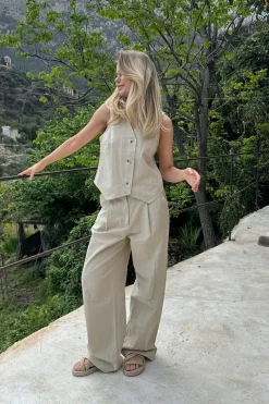 Celinaic Vest*BYIC Online