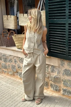 Celinaic Vest*BYIC Online