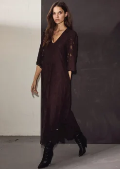 Haute L'Amitié Curvey Lace Hem Dress HL10009< Kjoler