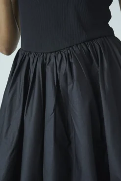 Ebaza-Dr.Ss 18836*Sisters Point Online