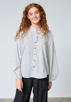 Elaisa-Sh 19405*Sisters Point Hot