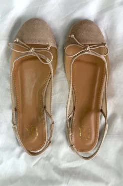 Bloom Eleanor Ballerinaer< Bloom|Ballerinaer