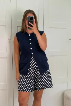 Esme Vest*A-bee Online