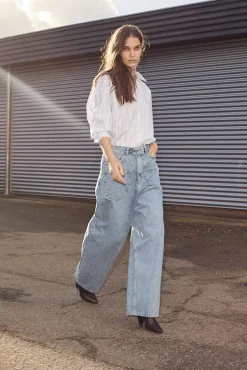 Haute L'Amitié Fine Line Twist Bow Shirt HL10210< Bluser & Skjorter|Ammevenligt Tøj