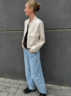 Garwin-Ja1*Sisters Point Hot