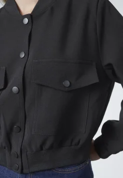 Garwin-Ja20 19056*Sisters Point Outlet