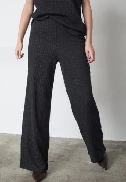 Glut-Pa19 19575*Sisters Point Clearance