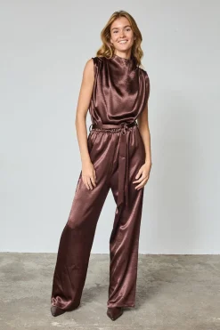 Guto-Ju5 19589*Sisters Point Hot