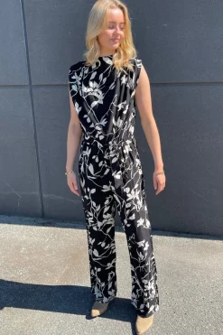 Sisters Point Guto-Ju3 19007< Jumpsuits