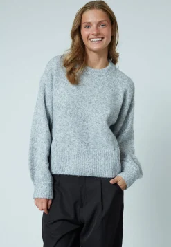 Humas-Pu 19050*Sisters Point