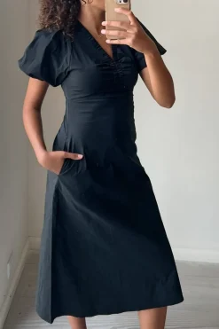 Neo Noir Illana Poplin Dress< Kjoler