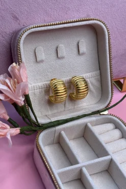 Isabelle Ørering*Mellow Moon Hot