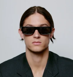 A. Kjærbede Jean< Solbriller