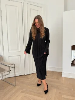 BYIC Kellyic Long Plissé Dress A23287< Kjoler
