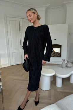 BYIC Kellyic Long Plissé Dress A23287< Kjoler