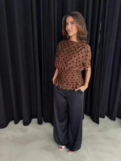 Laura 15078*Continue Discount