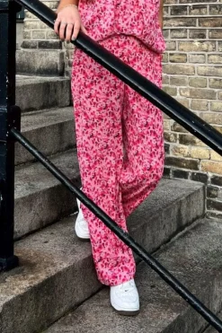 Lea Flowers*Continue Sale