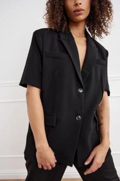 Leanne Blazer 13860003*Noella