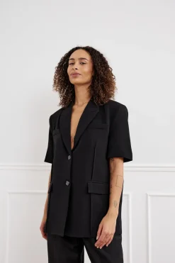 Leanne Blazer 13860003*Noella