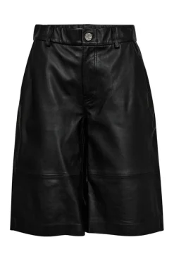 Haute L'Amitié Leather Bermudas HL10207< Shorts