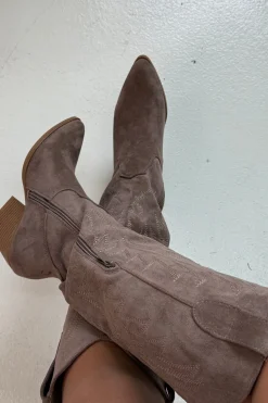 Liana Boots*Bloom New