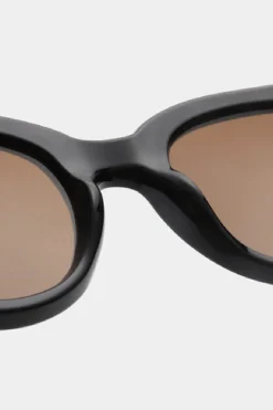 Lilly*A. Kjærbede Hot