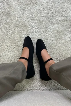 Bloom Lotus< Bloom|Ballerinaer