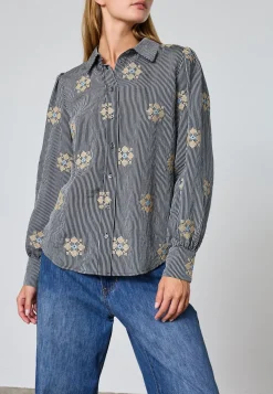 Love919-19 19331*Love & Divine Clearance