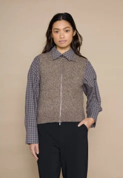 Love1454 19365*Love & Divine