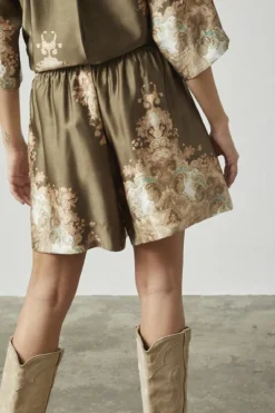 Love970-9 18702*Love & Divine Sale