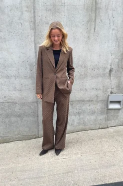 Love857-7 19511*Love & Divine Online