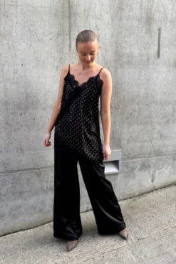 Love & Divine Love1472-1 19701< Kjoler