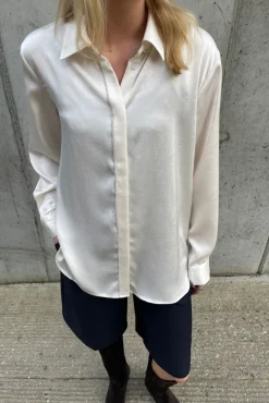 Love & Divine Love1474 19512< Bluser & Skjorter