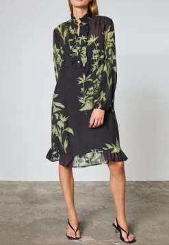 Love & Divine Love1449 19435< Kjoler