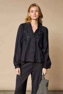 Love1483 19552*Love & Divine Hot