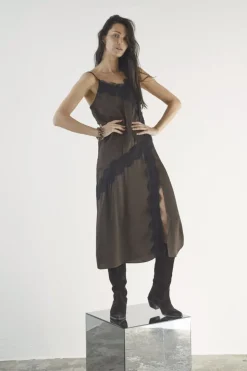 Love & Divine Love1356 18869< Kjoler