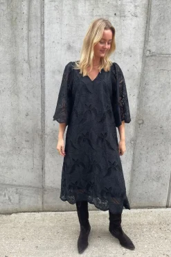 Love & Divine Love1444 19416< Kjoler