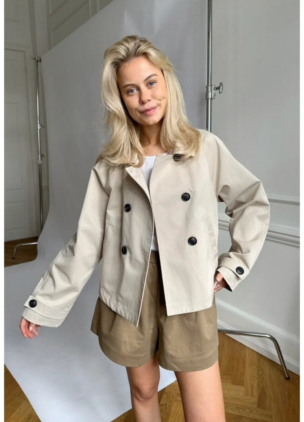 BYIC Lunaic Trenchcoat< Overtøj & Jakker