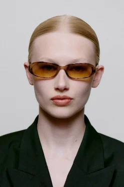 A. Kjærbede Macy< Solbriller